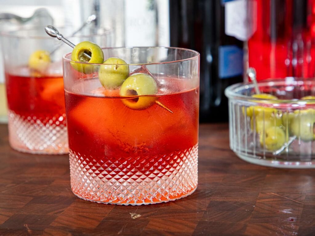The Cocktail for When You Can’t Choose Between a Martini and a Negroni
