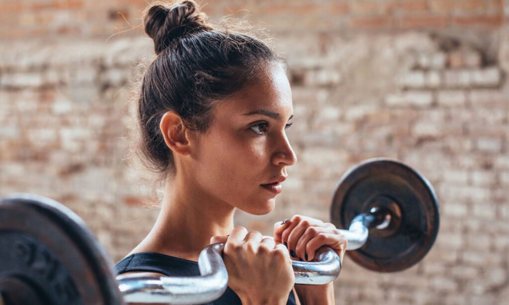 This Weightlifting Mistake Can Get In The Way Of Your Progress (& A Quick Fix)