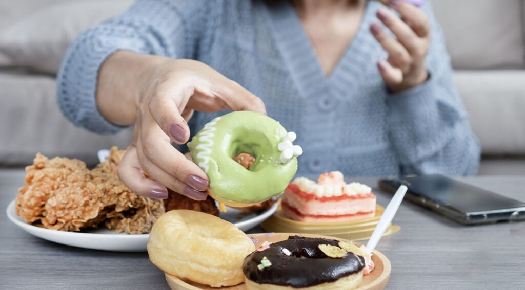 What Your Food Cravings Really Mean, According to a Nutritionist