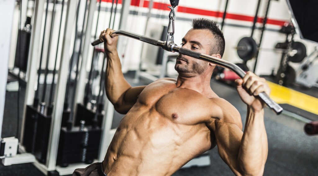 5 Best Lat Pulldown Machine Alternatives at Home or the Gym