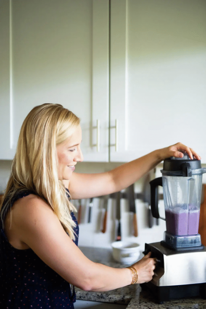 5 Smoothie Recipes with Greek Yogurt • Kath Eats