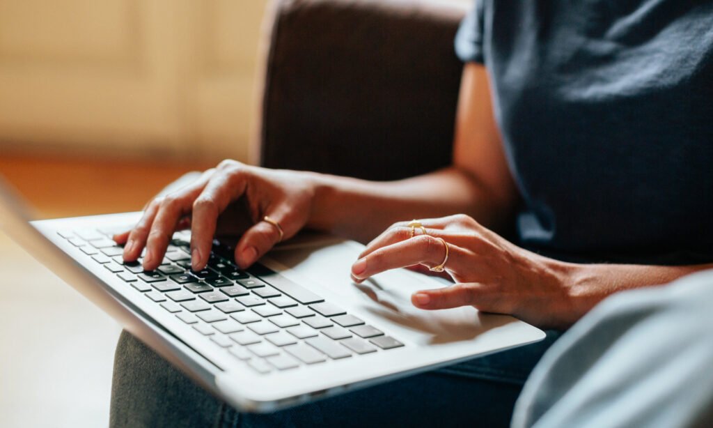 6 Types Of People Who Are More Likely To Get Catfished 6 Types Of People Who Are More Likely To Get Catfished