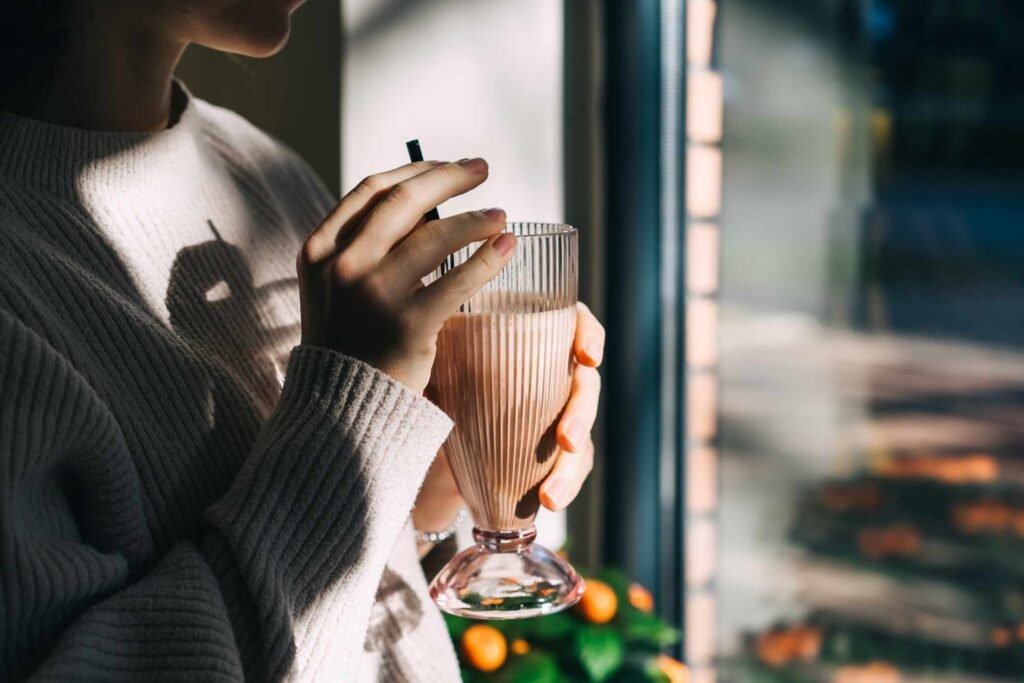 9 Surprising Drinks Rich in Magnesium to Elevate Your Mood and Strengthen Muscles