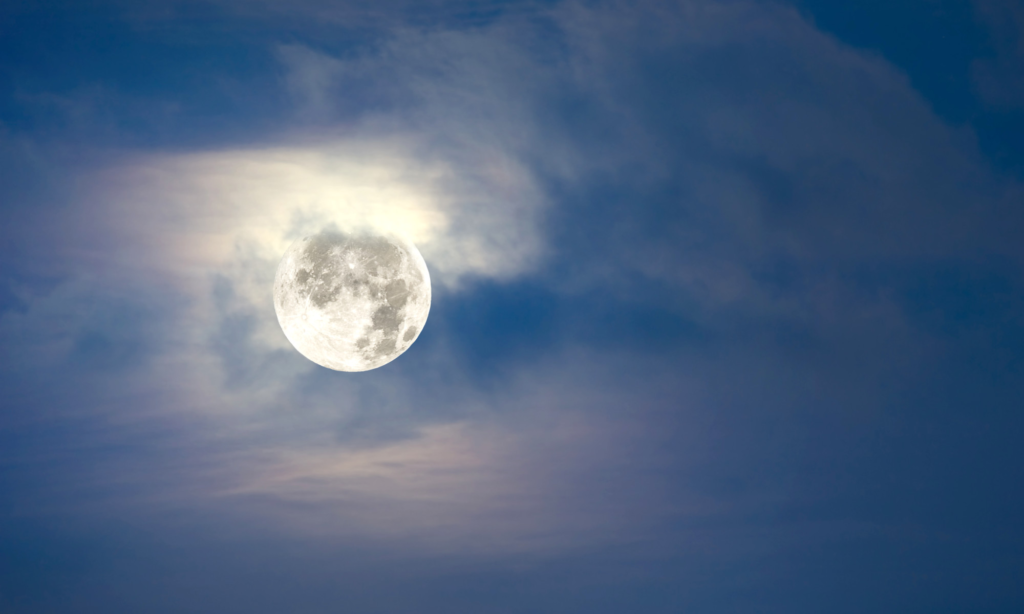 August's Full Moon In Aquarius Brings Courage & Collaboration