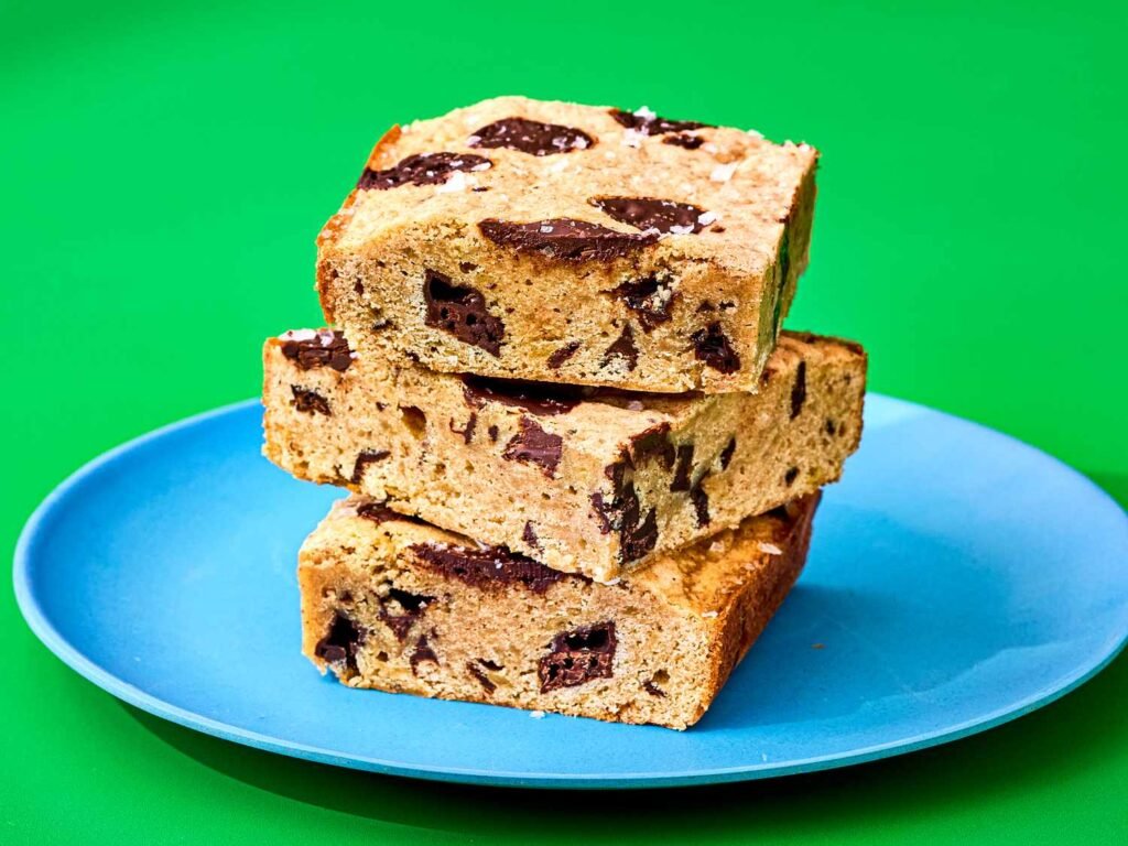 Blondies Meet Banana Bread in This Rich, Chewy Dessert