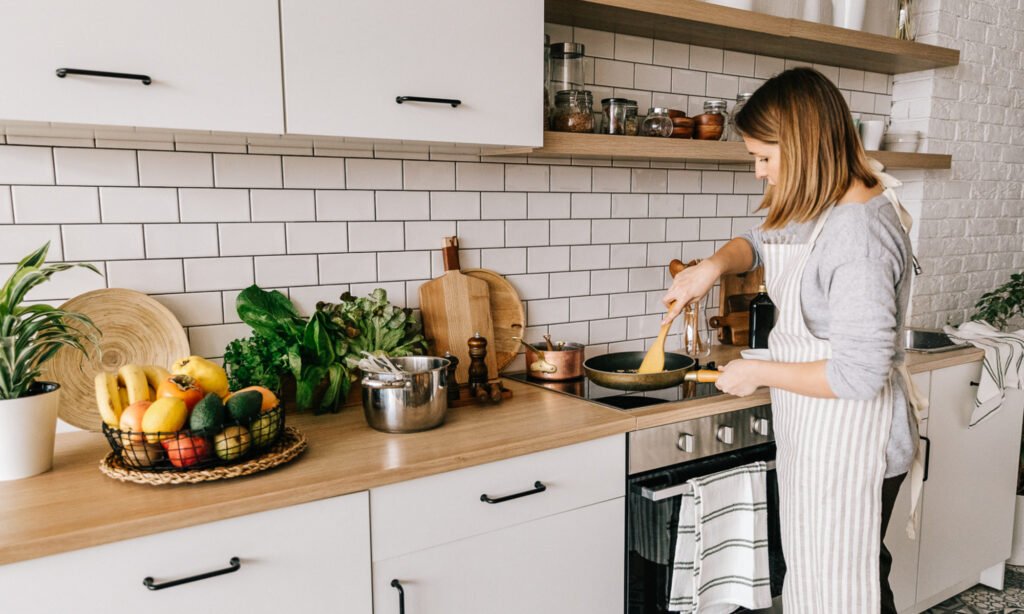 Need A Quick Dinner Idea? Try This Delicious & Easy Turmeric Chicken Recipe
