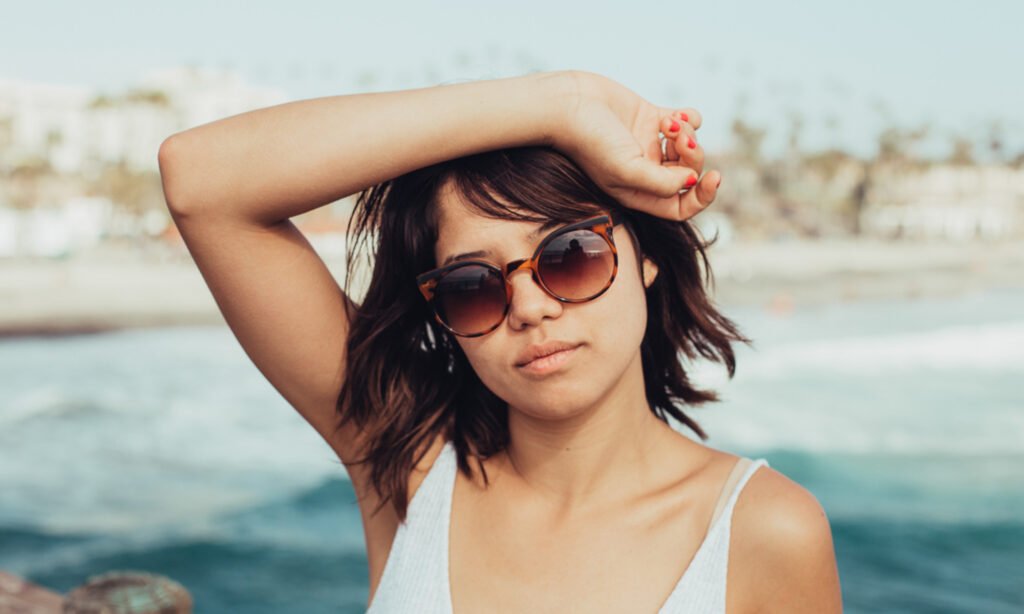 The 8 Best Tips To Prevent & Treat Dark Spots According To Derms