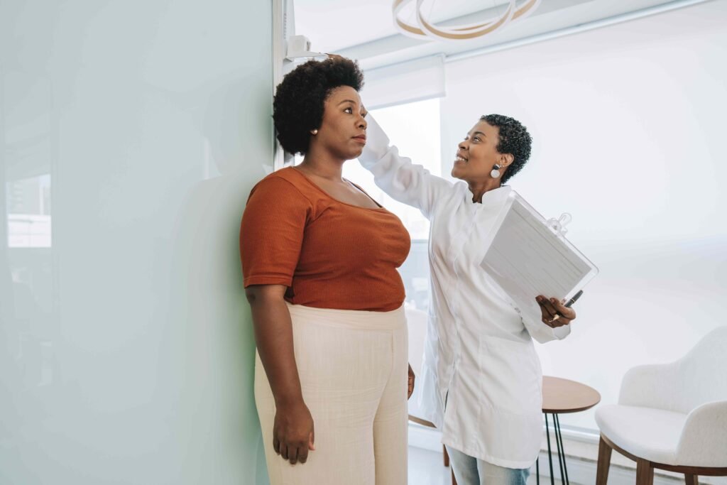 4 Reasons Why Being Shorter Could Be Linked to a Longer Life