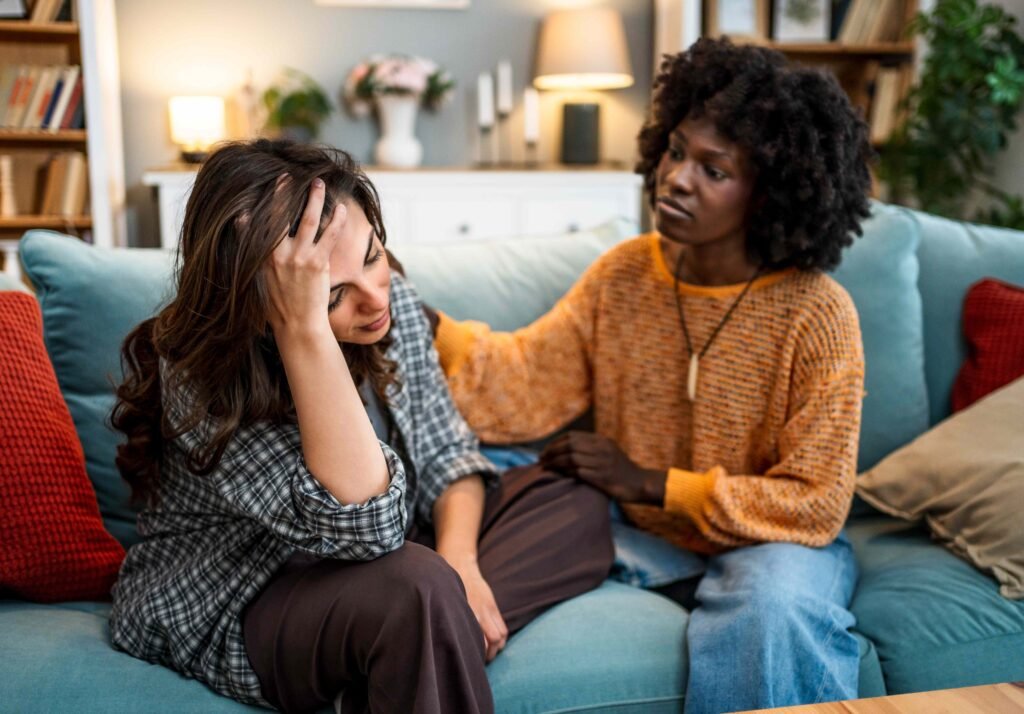 10 Expert Tips For Showing a Friend Tough Love Without Hurting Your Relationship