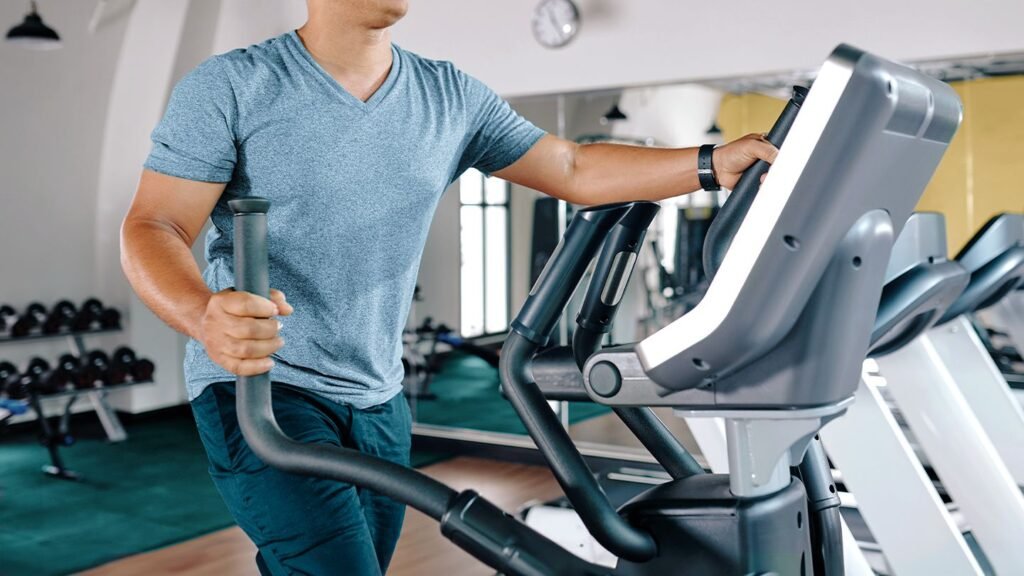 8 Gym Machines to Use for Stronger Abs