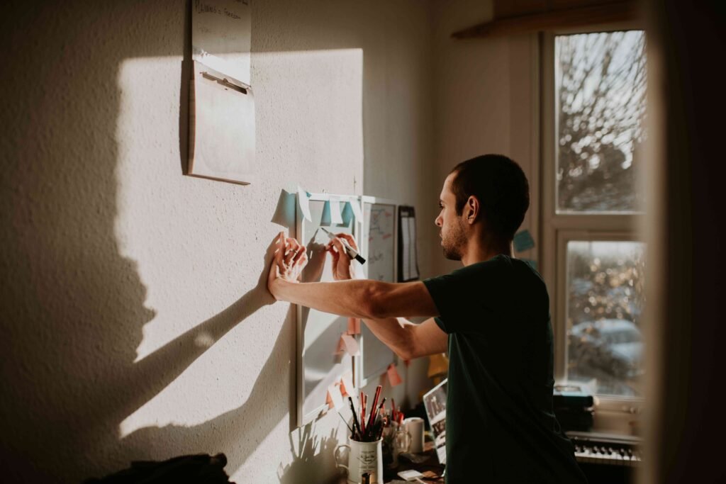 How To Use 'Task Snacking' to Beat Procrastination and Make Big Tasks Feel Manageable