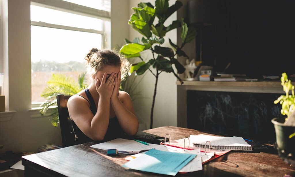 Move This Much Each Day To Beat Hormonal Brain Fog, Study Finds