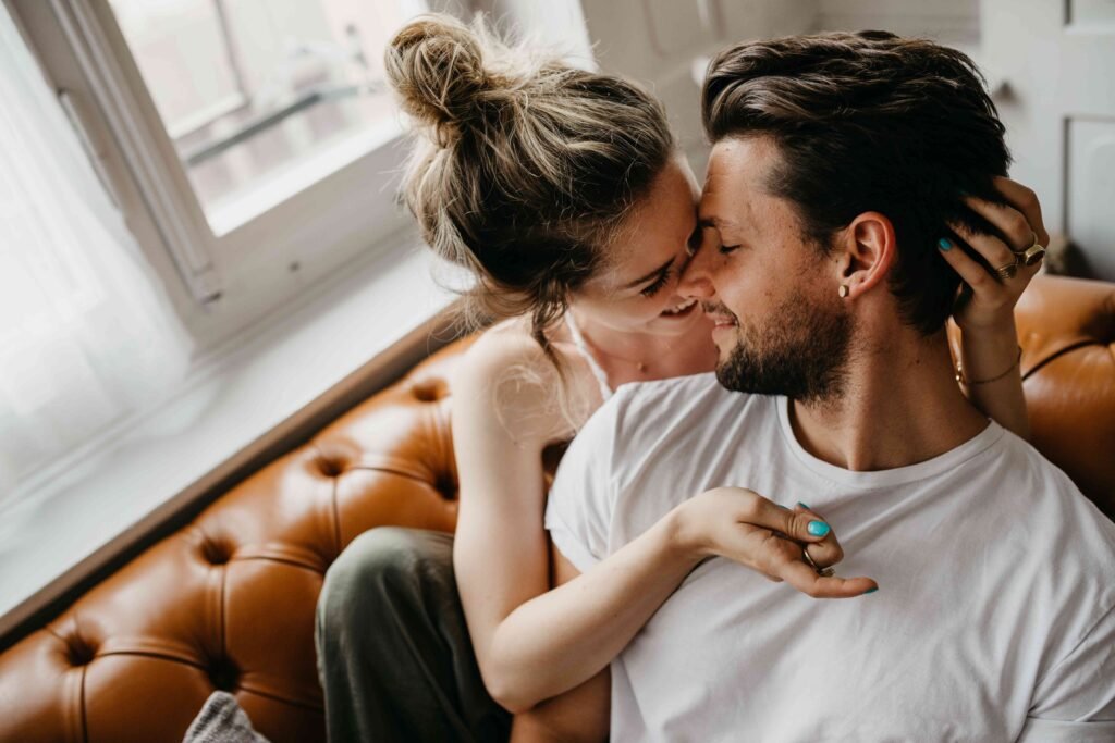 Passionate Love vs. Compassionate Love: What's the Difference?