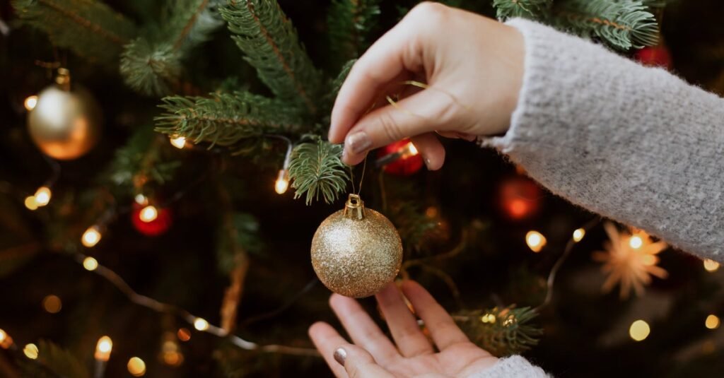 Psychologists Explain The Benefits Of Decorating Early For The Holidays