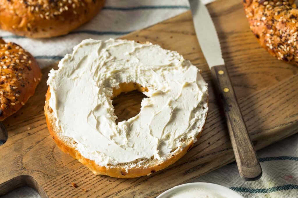 What Happens to Your Blood Sugar When You Eat a Bagel With Cream Cheese