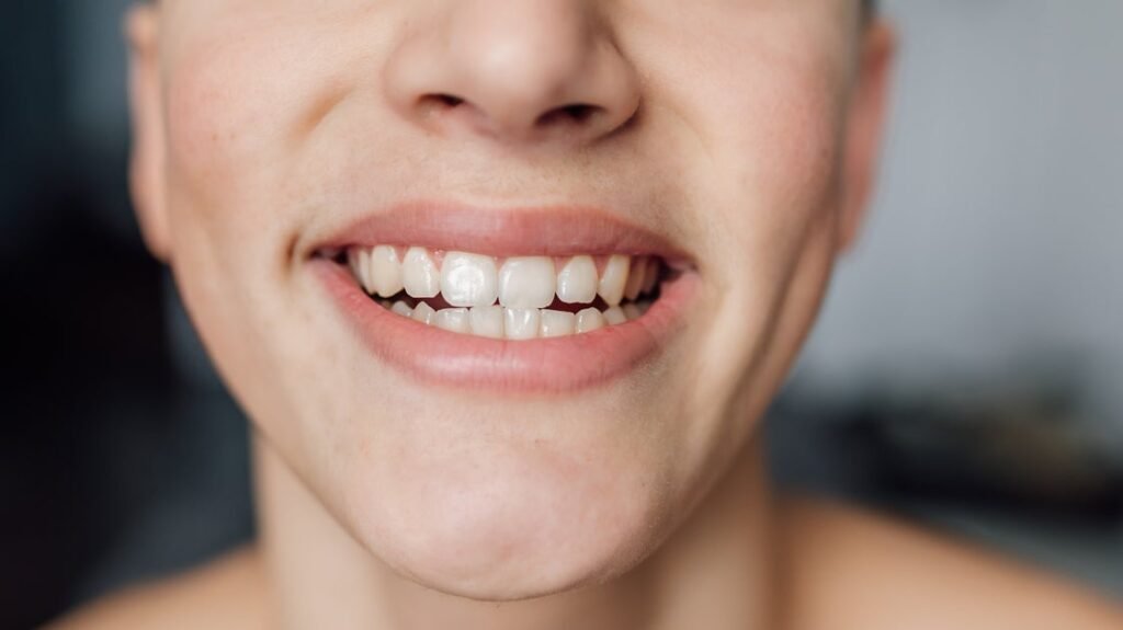 Why You Should Sniff Your Floss Why You Should Sniff Your Floss