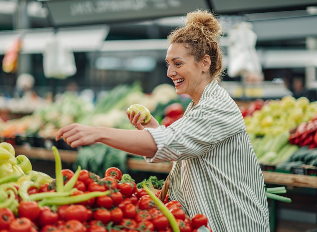 7 Things You Should Never Do When Buying Produce