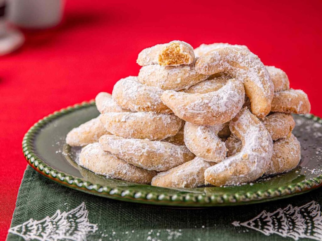 Vanillekipferl (Austrian Crescent Cookies)