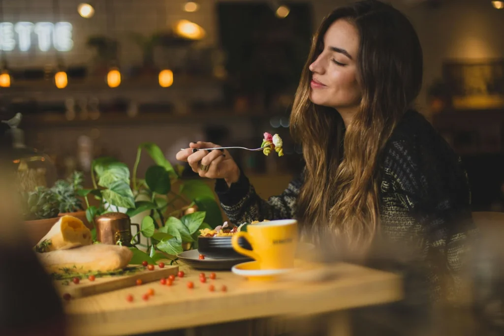 5 Simple Nutrition Habits That Actually Make You Feel Better (Without Dieting) — Katie Hake Health & Fitness, LLC