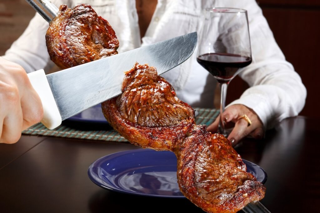 5 Steakhouse Chains Still Carving Roast Beef Tableside