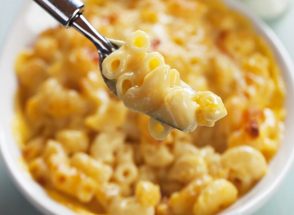 7 Chain Restaurants Still Making Mac and Cheese From Scratch