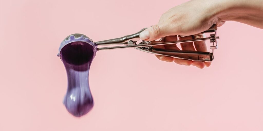Can You Really ‘Scoop Out’ Your Period?