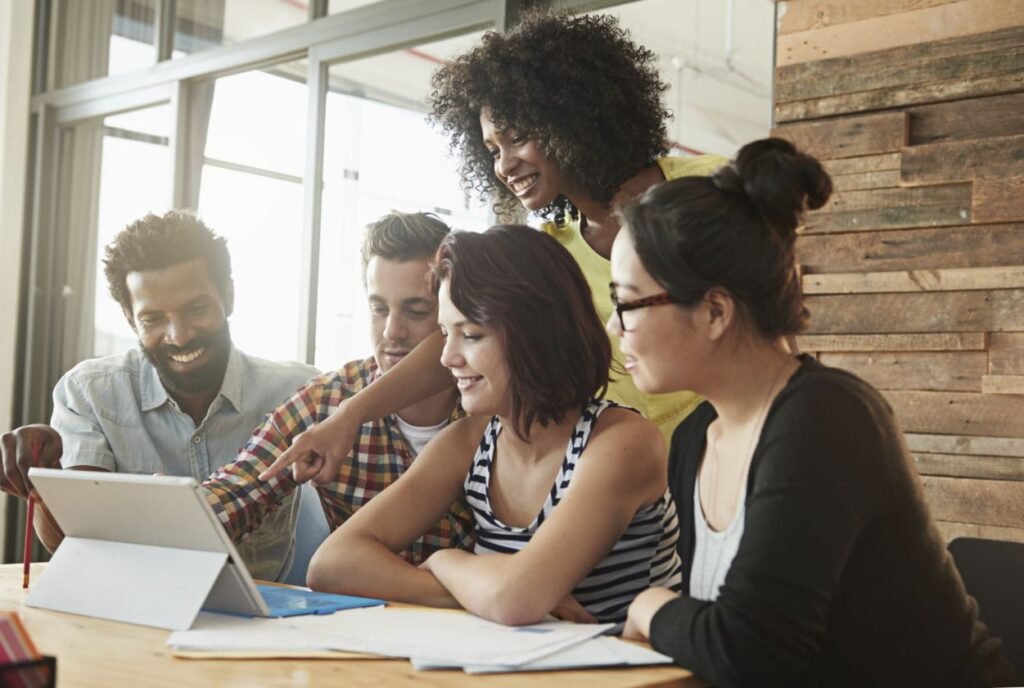 Community Psychology and Society