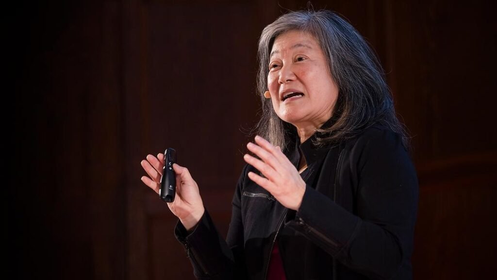 How to introduce yourself — and get hired | Rebecca Okamoto How to introduce yourself — and get hired | Rebecca Okamoto