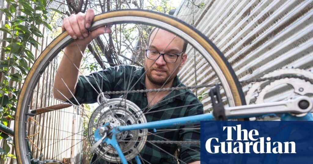 My rookie era: I used to be too timid to change a tyre. Now I build my own bikes | Cycling My rookie era: I used to be too timid to change a tyre. Now I build my own bikes | Cycling