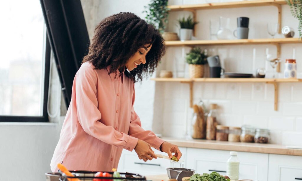 The Way You Eat Carbs Could Shape Your Brain Health Decades Later