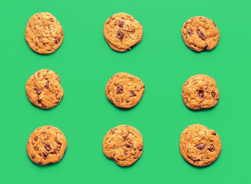 3 Chain Restaurants With the Best Cookies Fresh Out of the Oven, According to Pastry Chefs