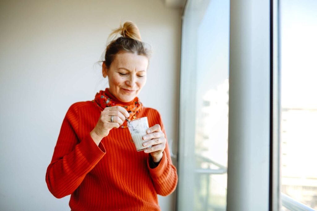 5 Dietitians Share Their Top 9 Go-To High Protein Snacks 5 Dietitians Share Their Top 9 Go-To High Protein Snacks