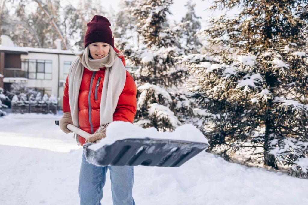 5 Tips for Staying Safe and Injury-Free While Shoveling Snow