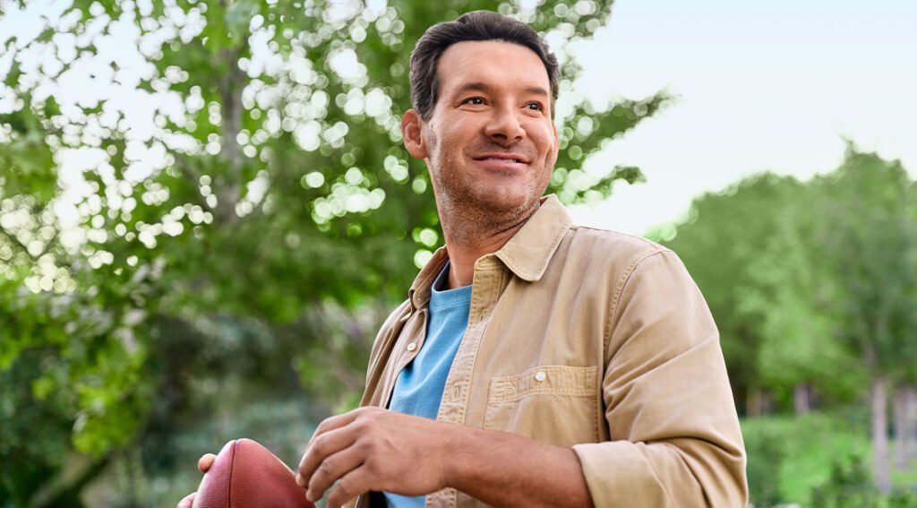 How Tony Romo Keeps Himself ‘Aligned And Healthy’ After Retiring From NFL How Tony Romo Keeps Himself ‘Aligned And Healthy’ After Retiring From NFL