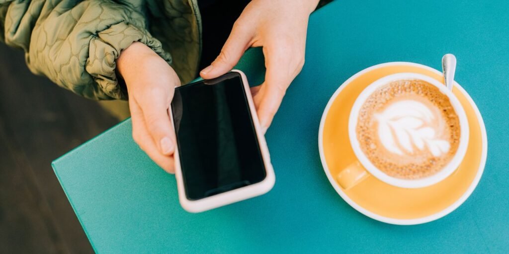 I Got Professional Help With My Hinge Profile. See the Changes I Made I Got Professional Help With My Hinge Profile. See the Changes I Made