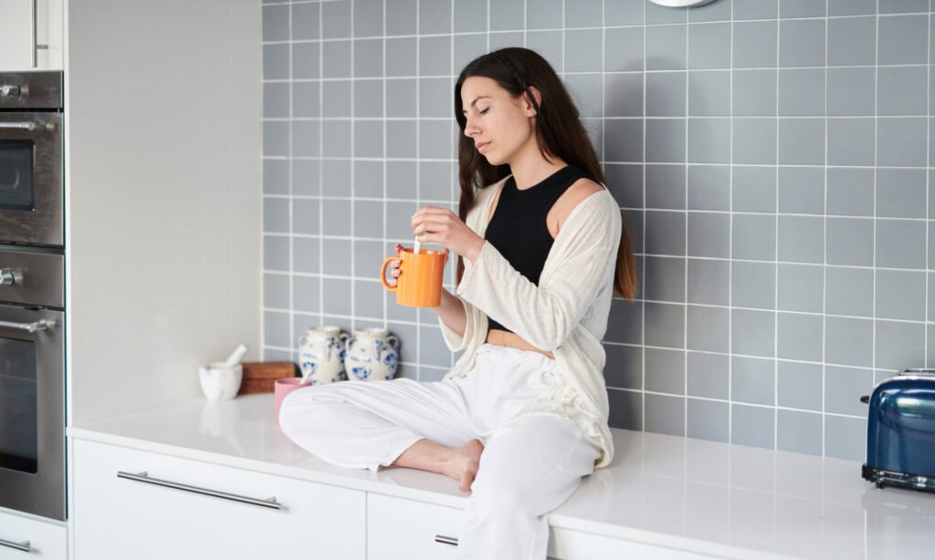 I’m An RD In My 30s & This Is The Supplement I Take For Hydrated, Bouncier Skin