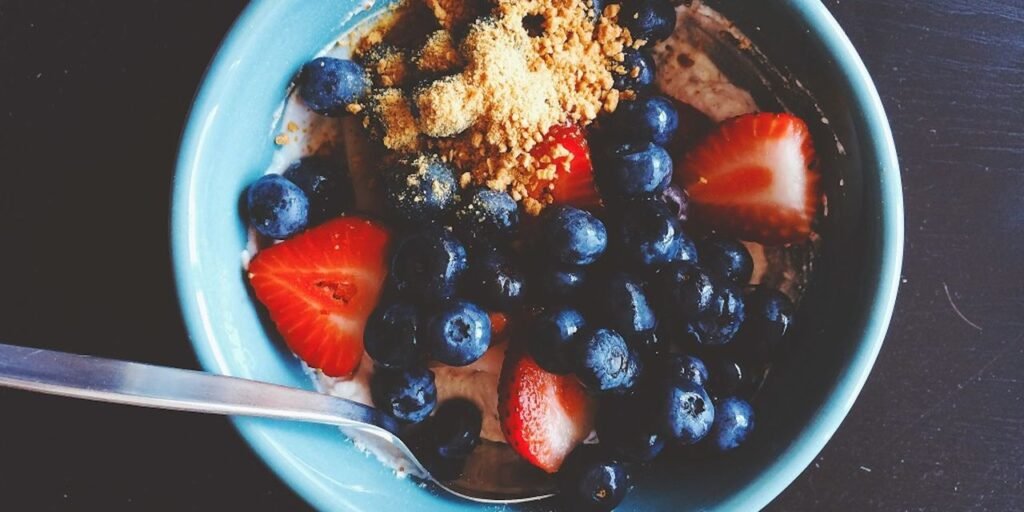 What 5 Brain Health Experts Eat to Preserve Their Cognitive Health