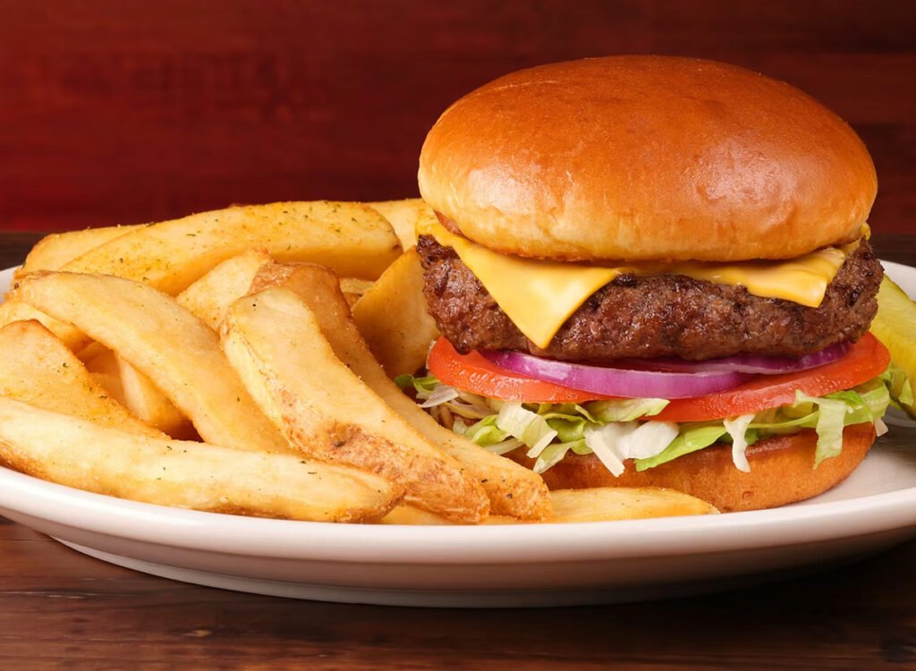 6 Texas Roadhouse Burgers & Sandwiches, Ranked From "Dry" to "Delicious"