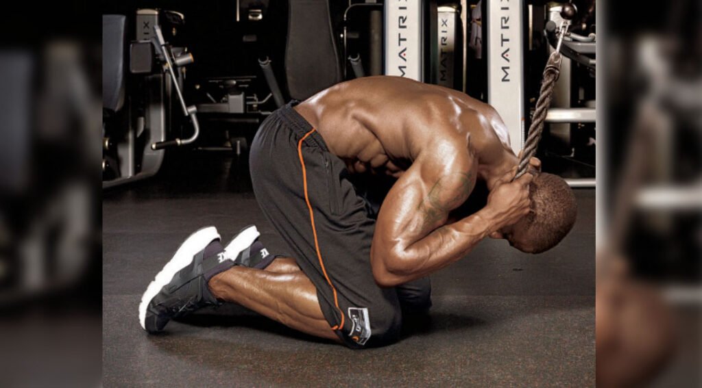 You’re Doing Rope Crunches Wrong: Here’s How To Build a Six Pack