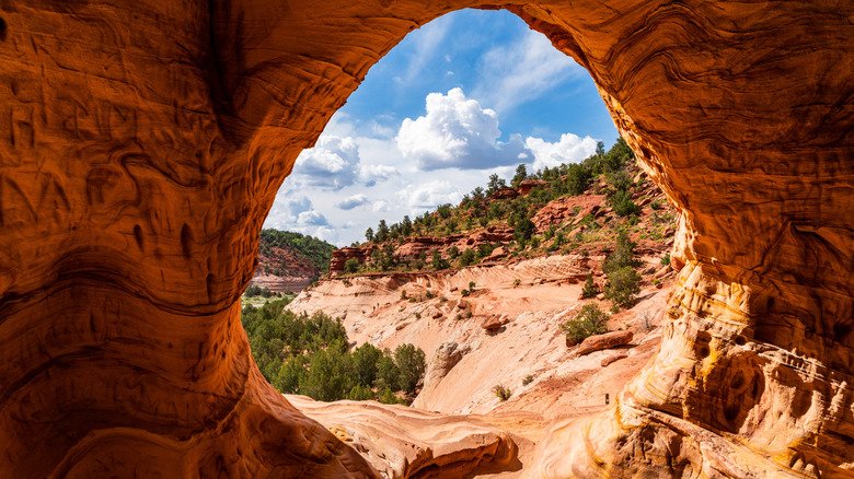 Moqui Cave in Utah